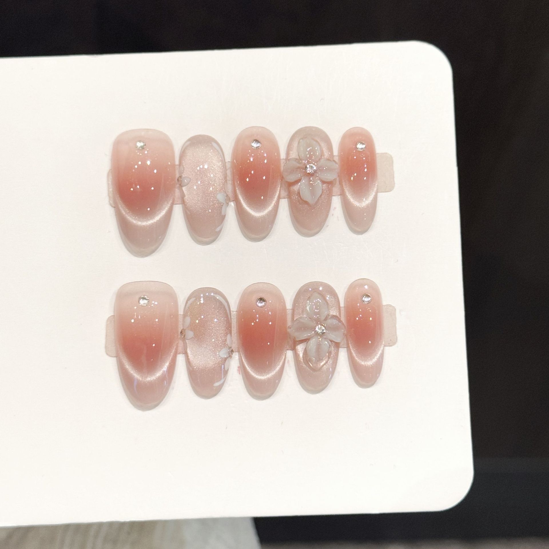 10 Stück handgemachte Press-On – Resin Art Flower Bewertung und Preis